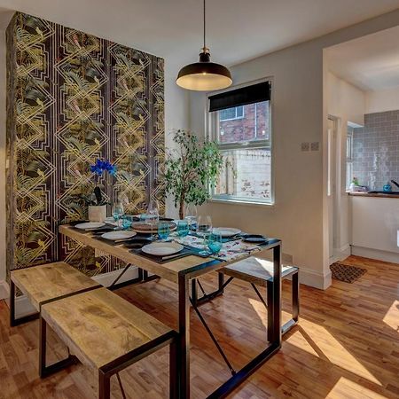 *New* Chester Canal Side 2 Bed Character Home Ngoại thất bức ảnh