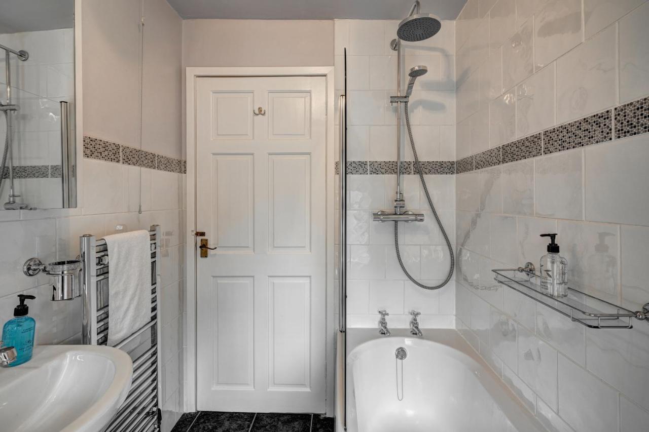 *New* Chester Canal Side 2 Bed Character Home Ngoại thất bức ảnh