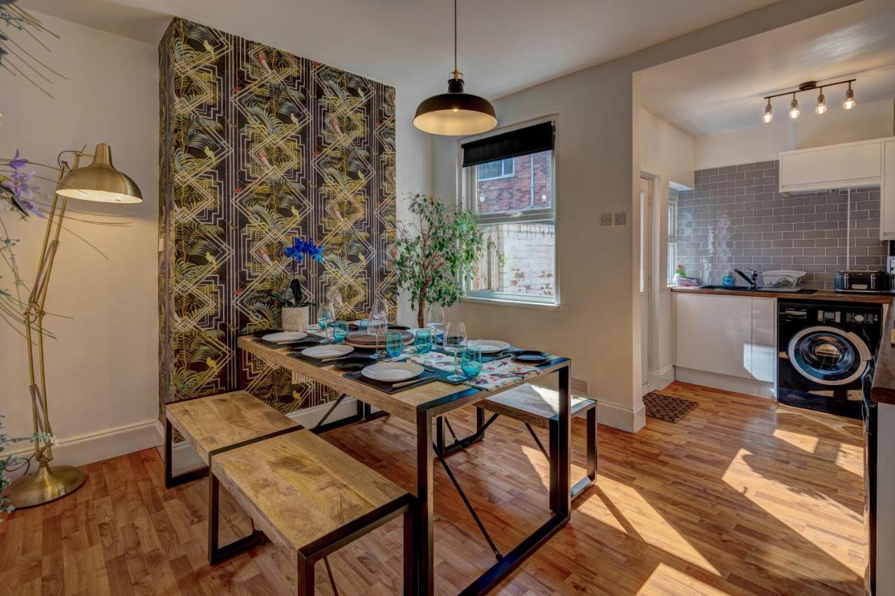 *New* Chester Canal Side 2 Bed Character Home Ngoại thất bức ảnh